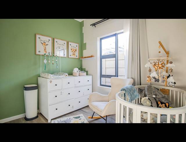 3 BEDROOM HOUSE FOR SALE IN BURGUNDY ESTATE